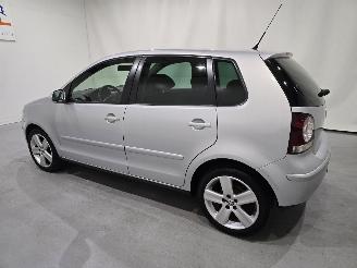 Volkswagen Polo 1.4-16V Comfortline AC 5,Drs LM 60Kw NAP picture 22