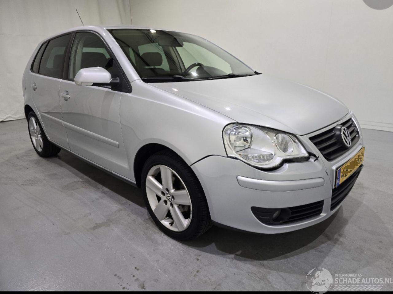 Volkswagen Polo 1.4-16V Comfortline AC 5,Drs LM 60Kw NAP