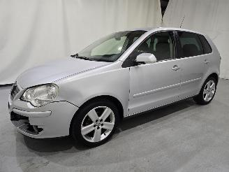 Volkswagen Polo 1.4-16V Comfortline AC 5,Drs LM 60Kw NAP picture 21