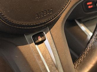 BMW 3-serie Sedan 330e M Sport Aut8 picture 32