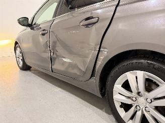 Peugeot 308 SW 1.6 Blue HDI 120 Executive picture 49