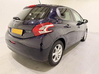 Peugeot 208 HB 1.2 Allure Navi/Clima picture 6