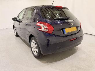Peugeot 208 HB 1.2 VTi Style Navi/Clima picture 17
