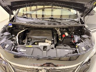 Peugeot 5008 1.2 PureTech 130 Executive Aut8 7-pers. picture 60