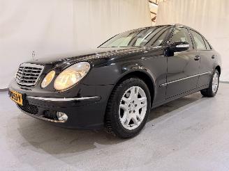 Mercedes E-klasse Sedan E200 K Avantgarde Aut picture 4