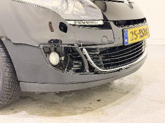 Renault Mégane Estate 1.5 dCi BOSE Pano/Clima picture 10