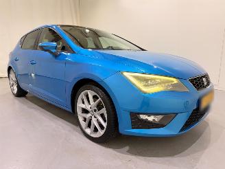 Schadeauto Seat Leon 1.4 TSI FR Business Panorama /Clima 2013/10