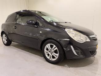 Schadeauto Opel Corsa 1.3 CDTI Anniversary Edition Navi 2012/3
