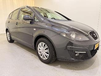 Vaurioauto  passenger cars Seat Altea xl 1.6 TDI Style Navi/Clima 2011/1