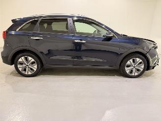 Kia Niro e-Niro 64kWh ExecutiveLine Navi picture 22