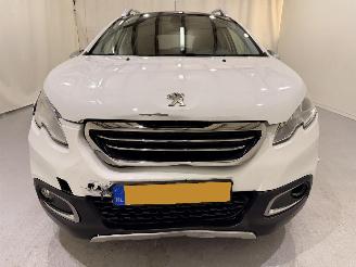 Peugeot 2008 1.2 PureTech Allure Automaat picture 2