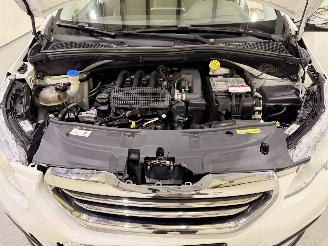 Peugeot 2008 1.2 PureTech Allure Automaat picture 26