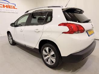 Peugeot 2008 1.2 PureTech Allure Automaat picture 3
