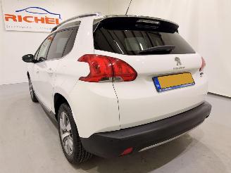 Peugeot 2008 1.2 PureTech Allure Automaat picture 20