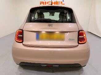 Fiat 500 500-e Icon 42kWh Carplay/Clima picture 24