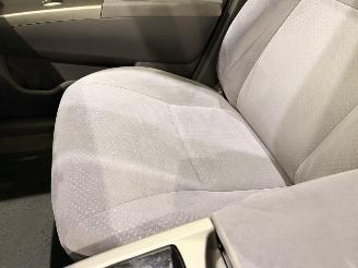 Toyota Prius HB 1.5 VVT-i HEV Aut. picture 45