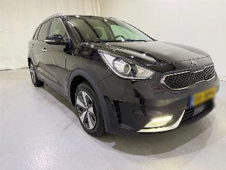 Voiture accidenté Kia Niro 1.6 GDI Hybrid BusinessLine 2016/11