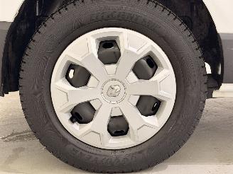 Renault Trafic 2.0 Blue dCi 150 Comfort Automatic picture 30