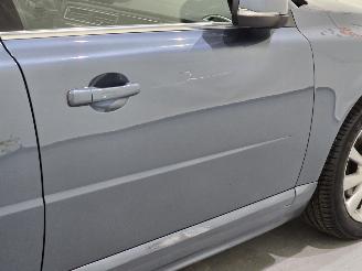 Volvo V-70 1.6 T4 Momentum AUT 132Kw picture 9