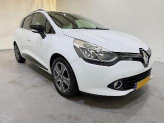 krockskadad bil auto Renault Clio Estate 0.9 TCe Night&Day 66kw Bjr.2014 2014/8
