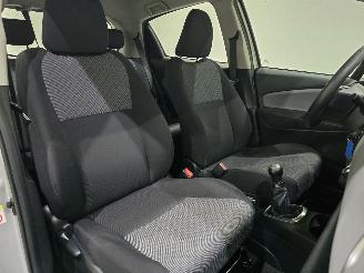 Toyota Yaris 1.0 VVT-i Aspiration 5.Drs Bjr.2015 picture 21