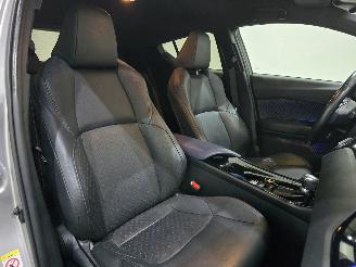 Toyota CH-R 1.8 Hybrid BI-Tone Plus Leder Cruise Bjr.2017 picture 31