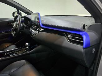Toyota CH-R 1.8 Hybrid BI-Tone Plus Leder Cruise Bjr.2017 picture 18