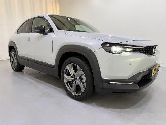Voiture accidenté Mazda MX-30 e-Skyactiv EV 145 First Edition aut 2020/11