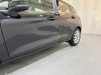 Ford Fiesta HB 1.0 EcoBoost Titanium picture 11