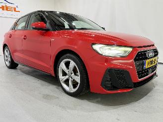 Unfallwagen Audi A1 Sportback 30 TFSI S Line pro 2019/1
