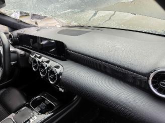 Mercedes A-klasse 200 Busines Solution AMG Leder Pano 120Kw picture 13