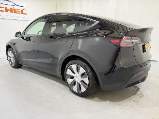 Tesla Model Y Maximum Range / Premium picture 4