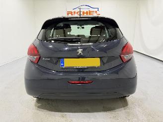 Peugeot 208 HB 1.2 PureTech Blue Lion picture 5