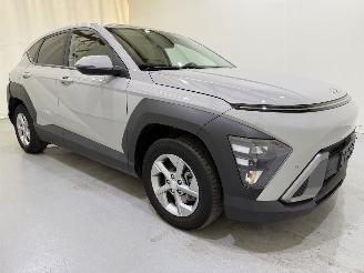 Damaged car Hyundai Kona 1.6 GDI HEV Techno 104kW 2023/10