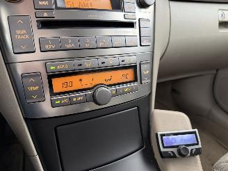 Toyota Avensis Wagon 2.0 VVT-i Executive picture 35