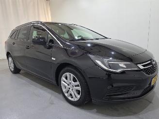 krockskadad bil auto Opel Astra SPORTS TOURER 1.0 Business+ 77Kw Bjr.2018 2018/3