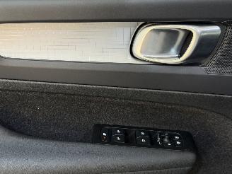 Volvo XC40 Momentum Pro 2WD 95kW T2 Automaat picture 31