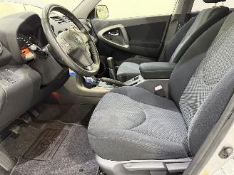 Toyota Rav-4 2.0 VVTi Linea Sol 4WD NAP picture 34