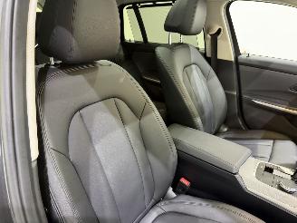 BMW 3-serie Touring 330e Advantage Aut picture 45