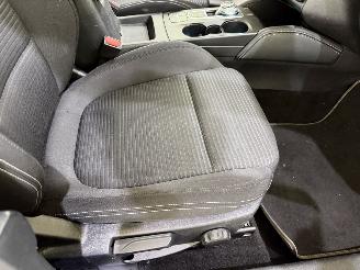 Ford Focus Wagon 1.0 EcoB. Aut. Titanium X Business picture 18