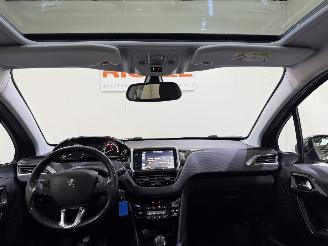 Peugeot 208 HB 1.2 Allure Navi/Clima/Pano picture 15