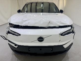 Volvo EX30 Single Extended Range Ultra 200kW picture 2