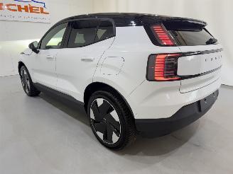 Volvo EX30 Single Extended Range Ultra 200kW picture 4