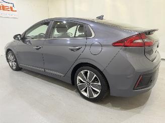 Hyundai Ioniq 1.6 GDI HEV Aut. Navi/Clima picture 4