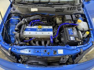 Opel Astra 2.0-16V OPC picture 8