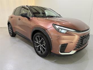 Voiture accidenté Lexus LBX 1.5 Hybrid HEV 100kW 2025/10