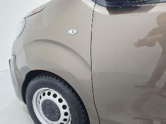 Peugeot Expert 231L 2.0 BlueHDI 120 DC Pro Navi picture 11