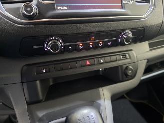 Peugeot Expert 231L 2.0 BlueHDI 120 DC Pro Navi picture 18
