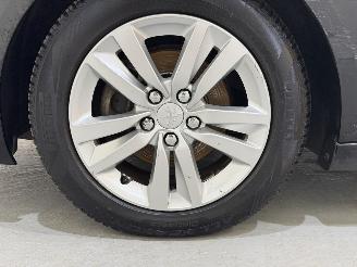 Peugeot 308 SW 1.6 Blue HDI 120 Blue Lease picture 23