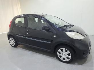 Peugeot 107 1.0-12V Blue Lease 5Drs 50Kw picture 9